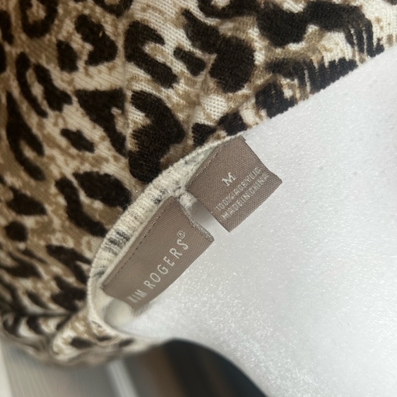 Kim Rogers dark Brown and cream color Animal Print Sweater size M (I) - Picture 8 of 9